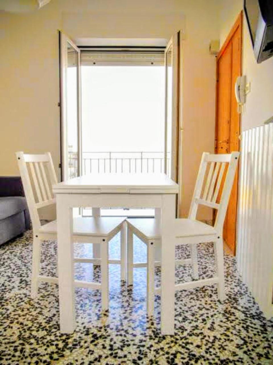 Suite Rotari - Affitti Brevi Italia Monte SantʼAngelo Екстериор снимка